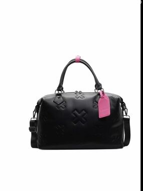 Black Travel Weekender Bag with Pink Tag